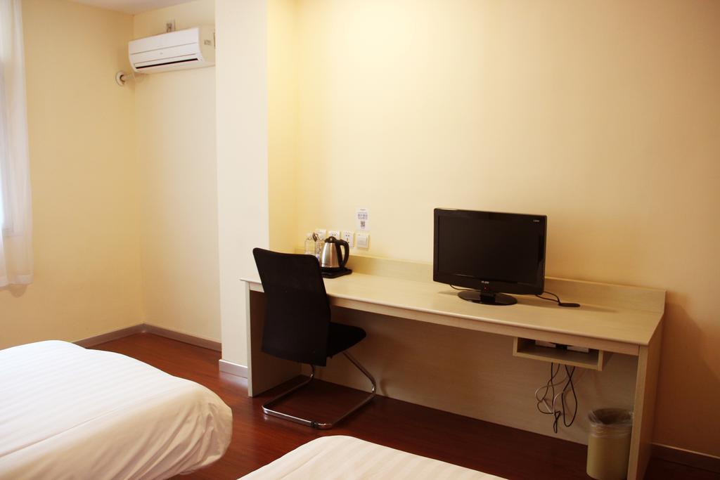 Hanting Express Qingdao Zhongshan Road Номер фото
