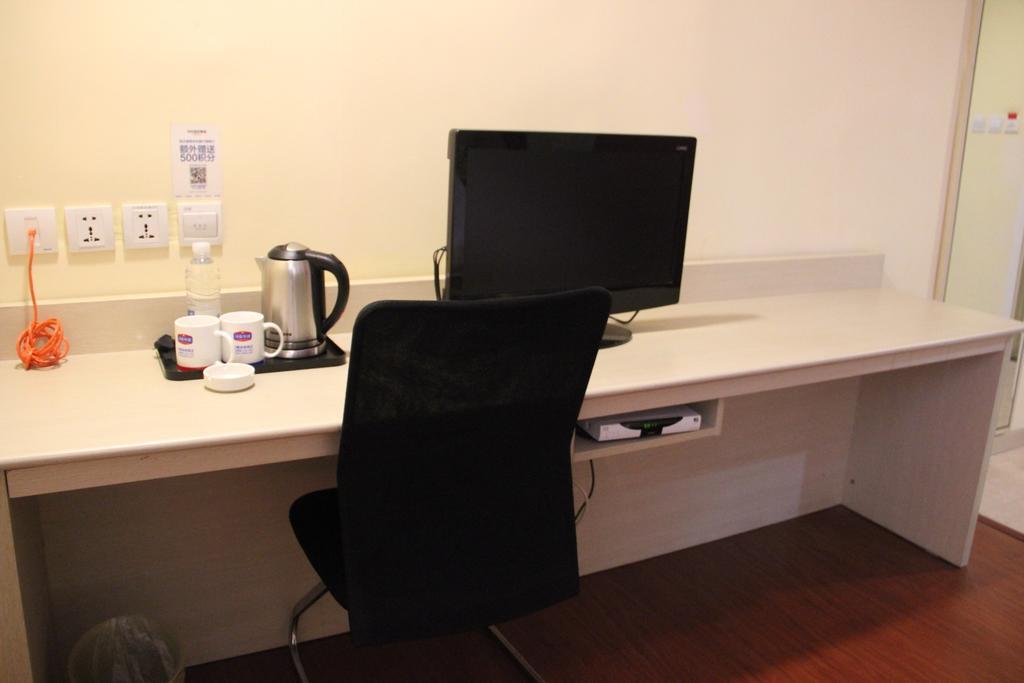 Hanting Express Qingdao Zhongshan Road Номер фото